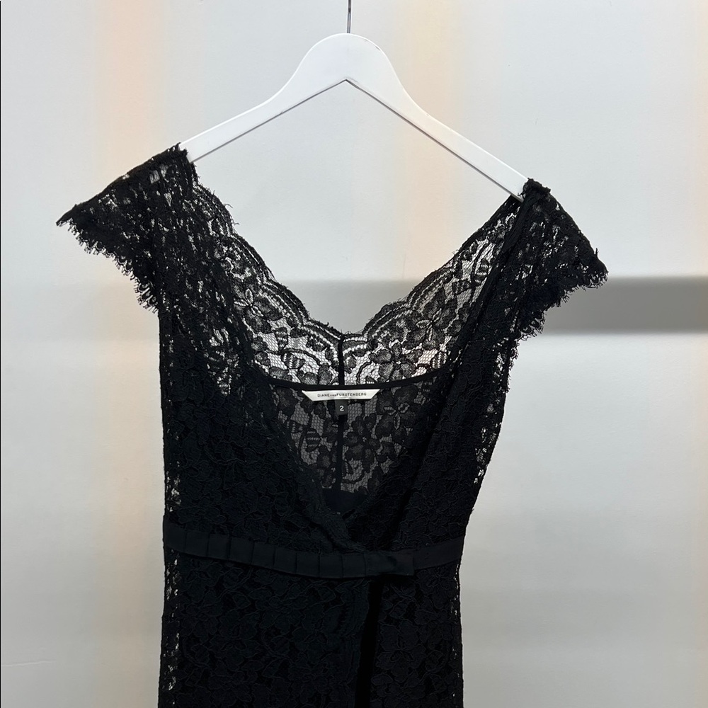 Diane Von Furstenberg Black Lace Wrap Dress - Picture 2 of 6